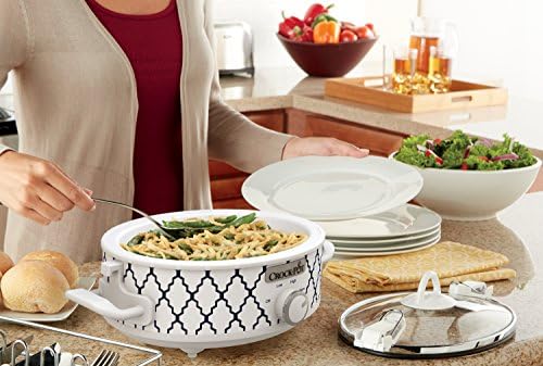 Crock-Pot 2.5 Quart Compact Casserole Slow Cooker v1020